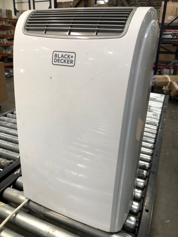 Photo 2 of BLACK+DECKER BPACT08WT Portable Air Conditioner with Remote Control, 5,000 BTU DOE (8,000 BTU ASHRAE), Cools Up to 150 Square Feet, White
MISSING COMPONENTS 
