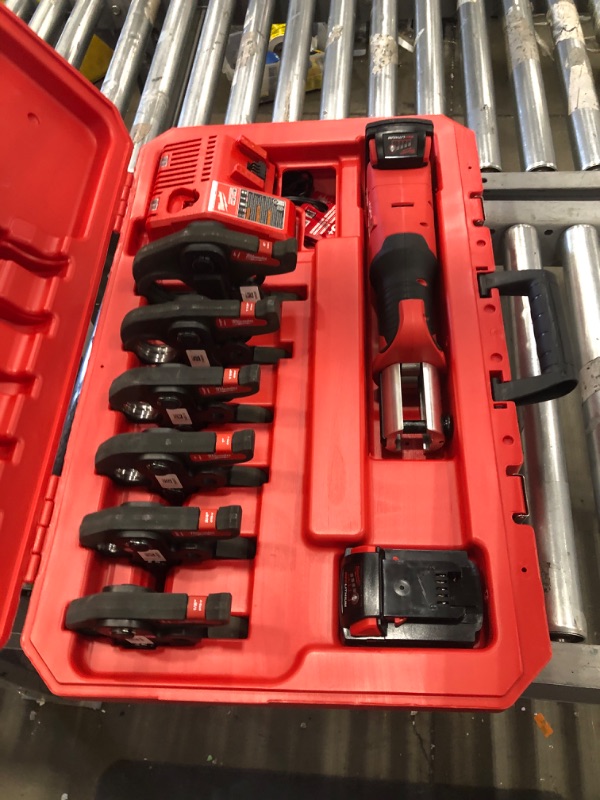 Photo 2 of ***TESTED, WORKS*** Milwaukee 2773-22 M18 Force Logic 1/2" - 2" Press Tool Kit (6 Jaws Included)
