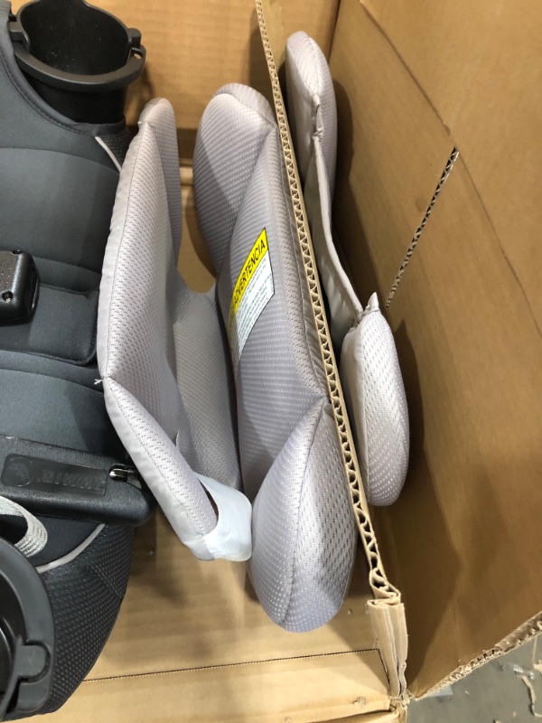 Photo 3 of Graco Slimfit 3-in-1 Car Seat, Redmond Grey
