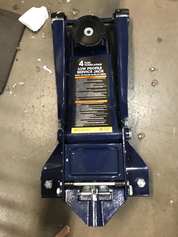 Photo 4 of ***INCOMPLETE** 
TCE AT84007U Torin Hydraulic Low Profile Service/Floor Jack with Dual Piston Quick Lift Pump, 4 Ton (8,000 lb) Capacity, Blue
