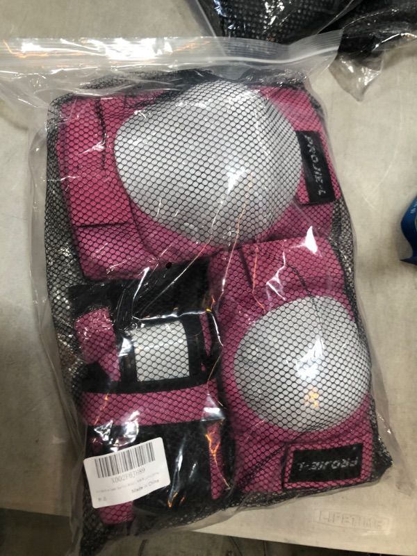 Photo 1 of   Protective Gear Set for Youth/Adult Knee Pads Elbow Pads Wrist Guards for Skateboarding Roller Skating Inline Skate Cycling Bike BMX Bicycle Scootering 6pcs LARGE
