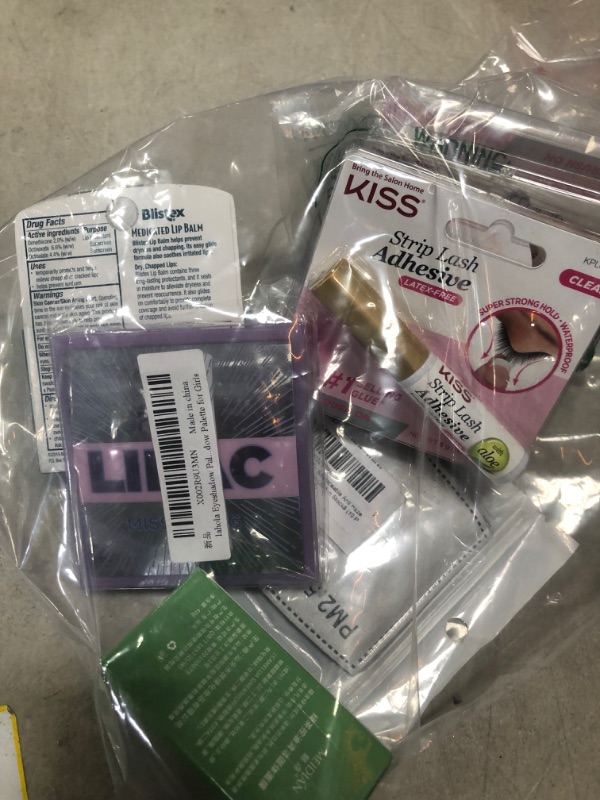 Photo 1 of ASSORTED BAG OF BEAUTY CARE PRODUCTS
**NO STOCK PHOTOS, NO RETURNS/REFUNDS, SOLD AS IS**
