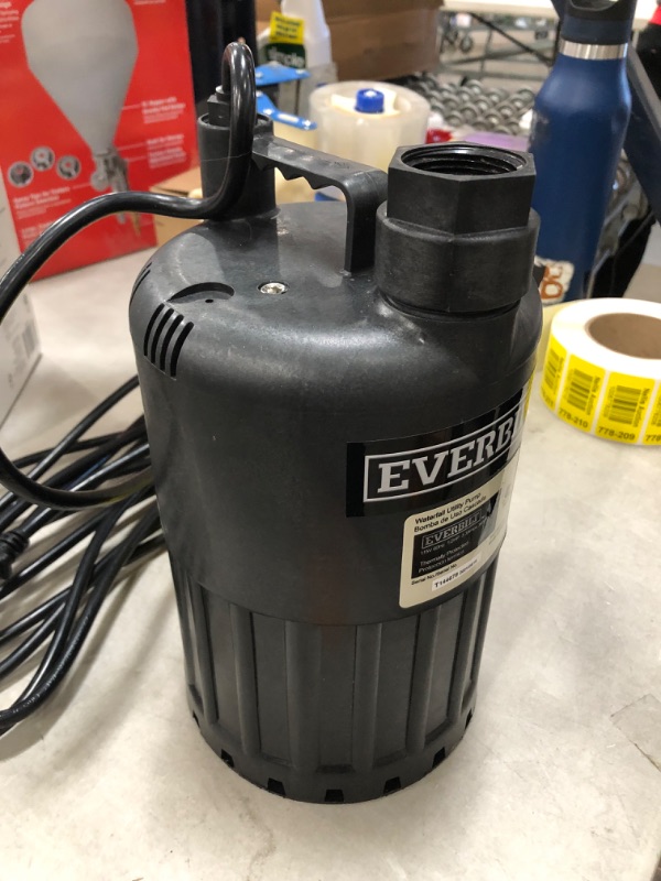 Photo 2 of USED Everbilt 1/2 HP Waterfall Submersible Utility Pump