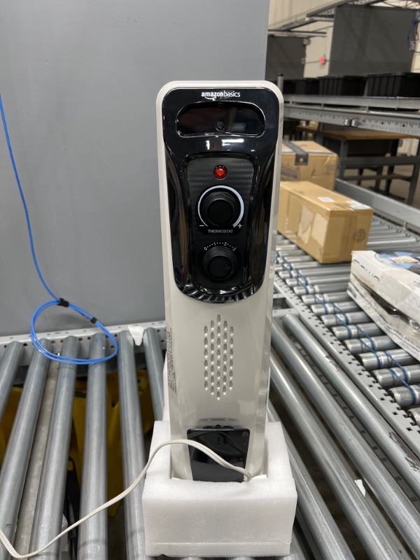 Photo 2 of (PARTS ONLY) (NON FUNCTIONABLE) Amazon Basics Indoor Portable Radiator Heater - White
