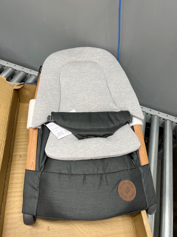 Photo 2 of Maxi-Cosi Kori 2-In-1 Rocker, Metro-Essential Graphite
