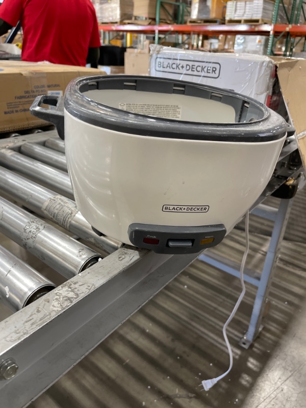 Photo 1 of RC5280 Black-Decker 28-Cup Rice Cooker, White Out

