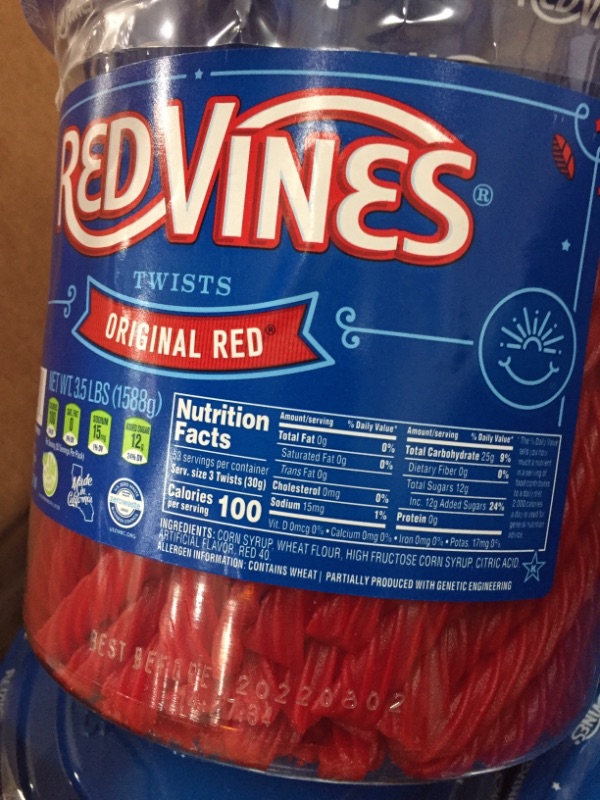 Photo 2 of ***BOX OF 4 CASES***Red Vines Red Licorice Twists, 3.5 Lb Tub **DATE 08-02-2022**
