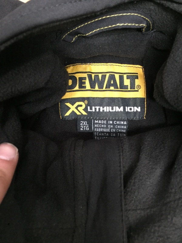 Photo 1 of DEWALT Heated Soft Shell Jacket Kit 2xl