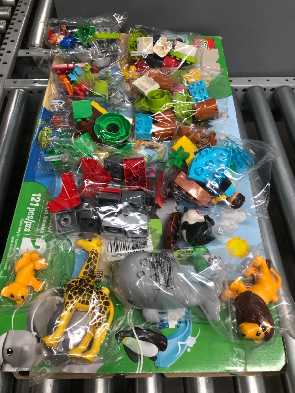 Photo 2 of LEGO DUPLO Town World Animals 10907 Exclusive Building Bricks