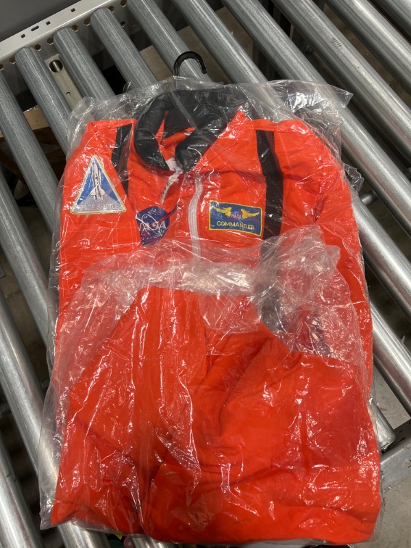 Photo 2 of Aeromax Jr. Astronaut Suit with Cap size 8/10
