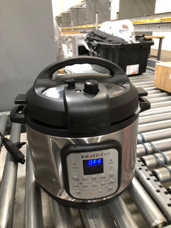 Photo 2 of BENT* TESTED TURNS ON*
Instant Pot Duo Crisp XL 8Qt 11-in-1 Air Fryer & Electric Pressure Cooker Combo with Multicooker Lid that Air Fries, Roasts, Steams, Slow Cooks, Sautés, Dehydrates & More, Free App With 1300 Recipes
