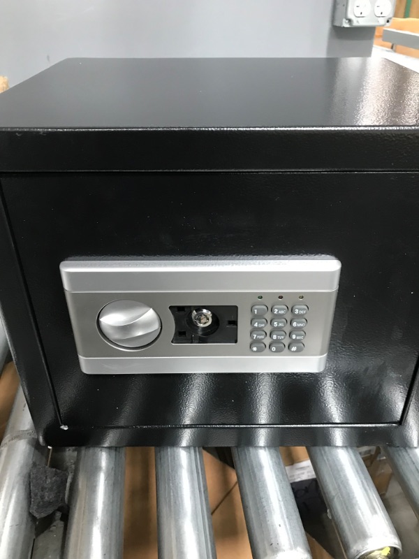 Photo 2 of small safe with  keys 