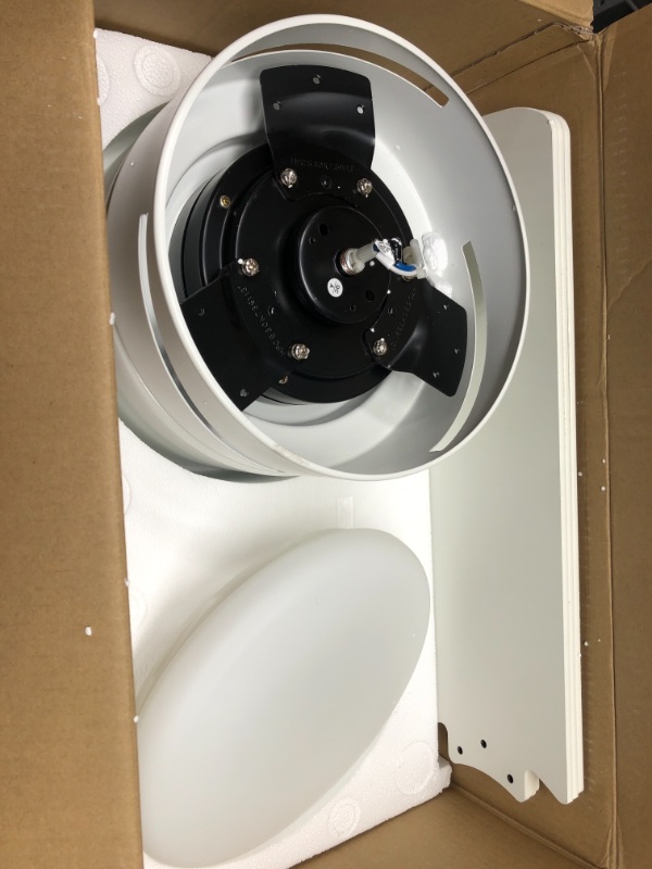 Photo 2 of Hunter Fan 44" Minimus-Fresh White - 3181 CFM W/ Light Kit