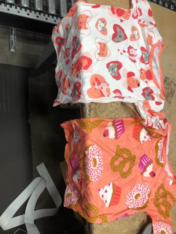 Photo 1 of Girls' 2pc Snug Fit Dogs & Treats Shirts Set - Just One You® Made by Carter's
Size: 10