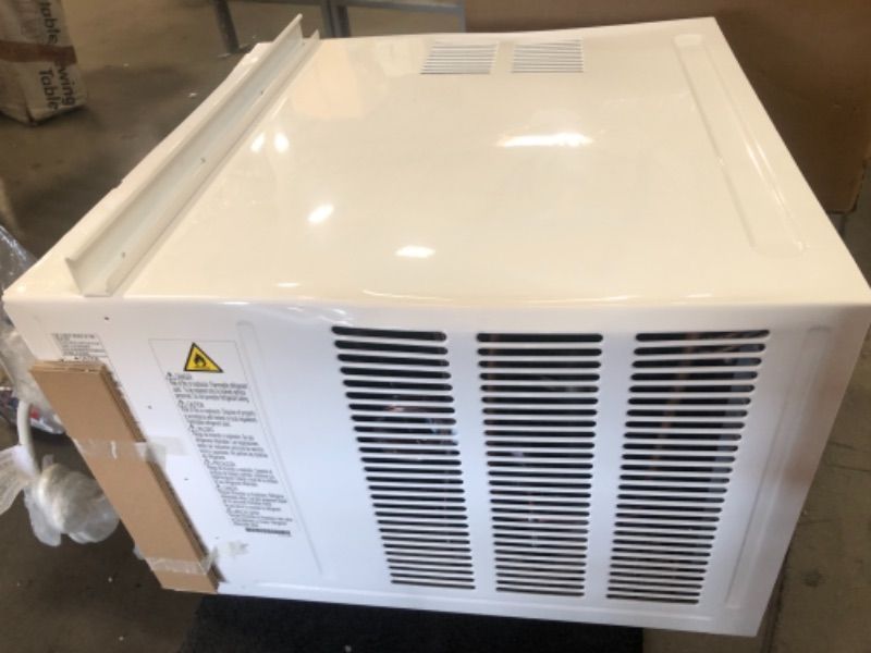 Photo 6 of ***PARTS ONLY*** LG Electronics 24,500 BTU 230/208-Volt Window Air Conditioner LW2516ER with ENERGY STAR and Remote in White