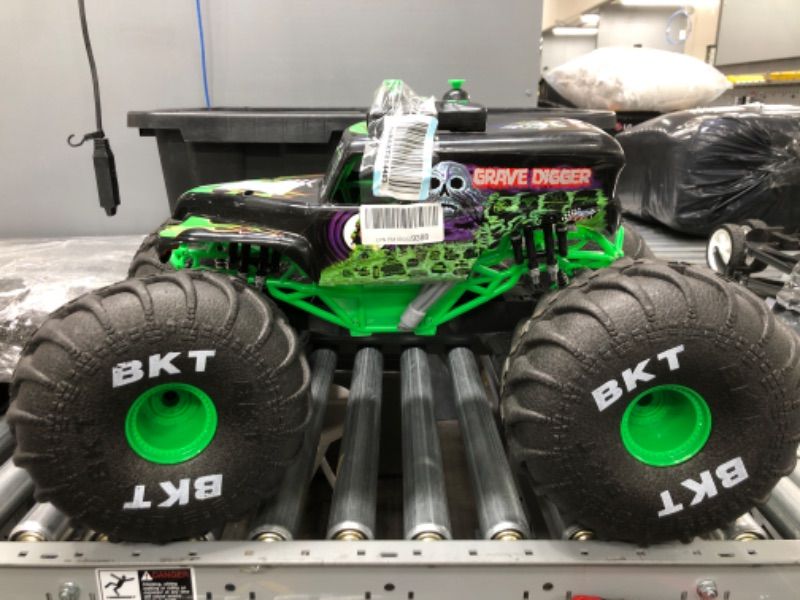 Photo 2 of **parts only**
Monster Jam, Official Mega Grave Digger All-Terrain Remote Control Monster Truck with Lights, 1: 6 Scale
