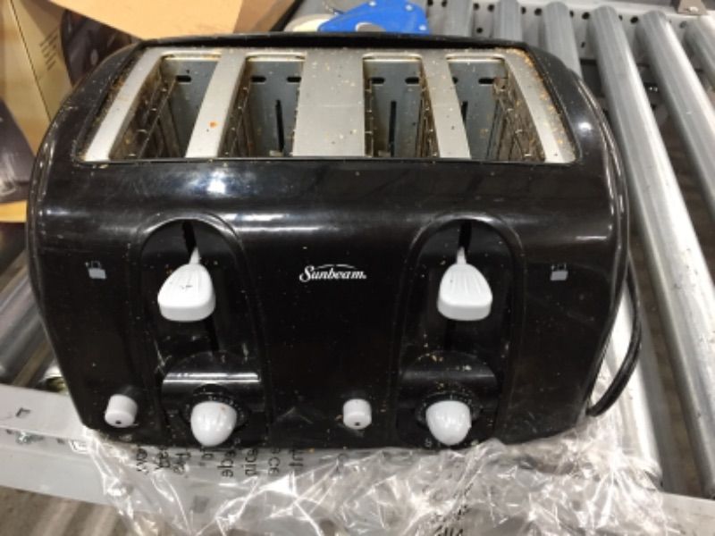 Photo 2 of **very used** Sunbeam® 4-Slice Extra-Wide Slot Toaster, Black, TSSBTR4SBK