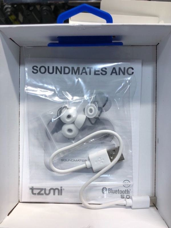 Photo 3 of *USED*
Tzumi Soundmates PRO