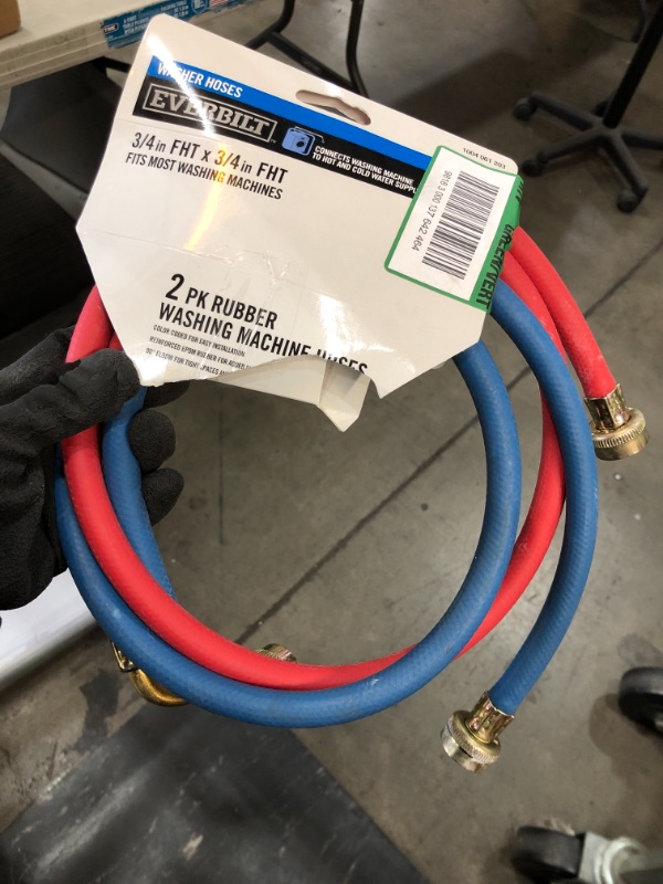 Photo 2 of *possibly USED*
Everbilt 4 ft. Universal Rubber Washing Machine Hose with Elbow (2-Pack)