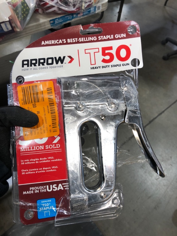 Photo 2 of Arrow T50 Heavy Duty Staple Gun
