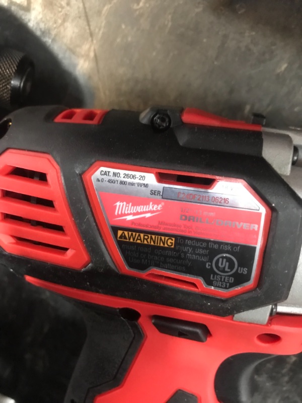 Photo 3 of *USED*
*SEE last picture for damage*
Milwaukee M18 18-Volt Lithium-Ion Cordless Drill Driver/Impact Driver Combo Kit w/ Two 1.5Ah Batteries, Charger Tool Bag (2-Tool)