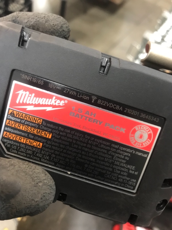 Photo 5 of *USED*
*SEE last picture for damage*
Milwaukee M18 18-Volt Lithium-Ion Cordless Drill Driver/Impact Driver Combo Kit w/ Two 1.5Ah Batteries, Charger Tool Bag (2-Tool)