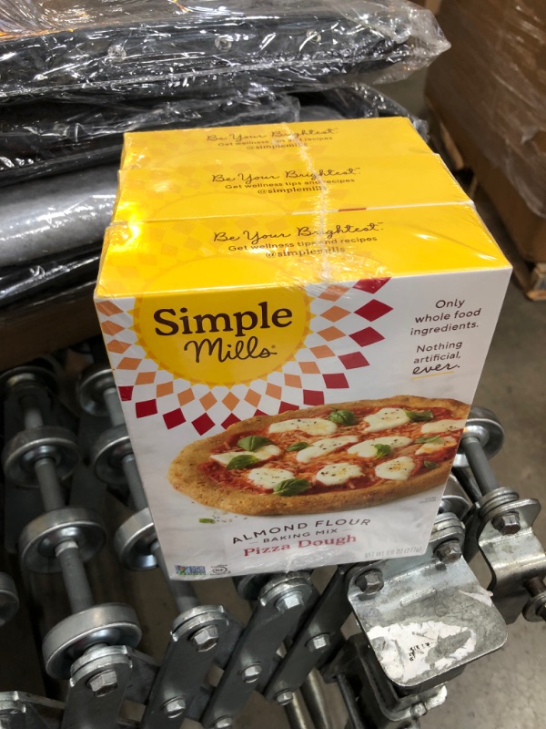 Photo 2 of *EXPIRED Dec 17 2021*
Simple Mills Almond Flour, Cauliflower Pizza Dough Mix, Gluten Free, Made with whole foods, 3 Count (Packaging May Vary)
