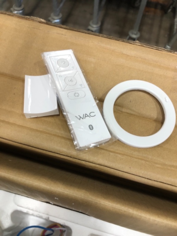 Photo 1 of *MISSING manual and possibly some hardware*
Mocha Indoor and Outdoor 3-Blade Smart Ceiling Fan 54in Matte White with Remote Control
