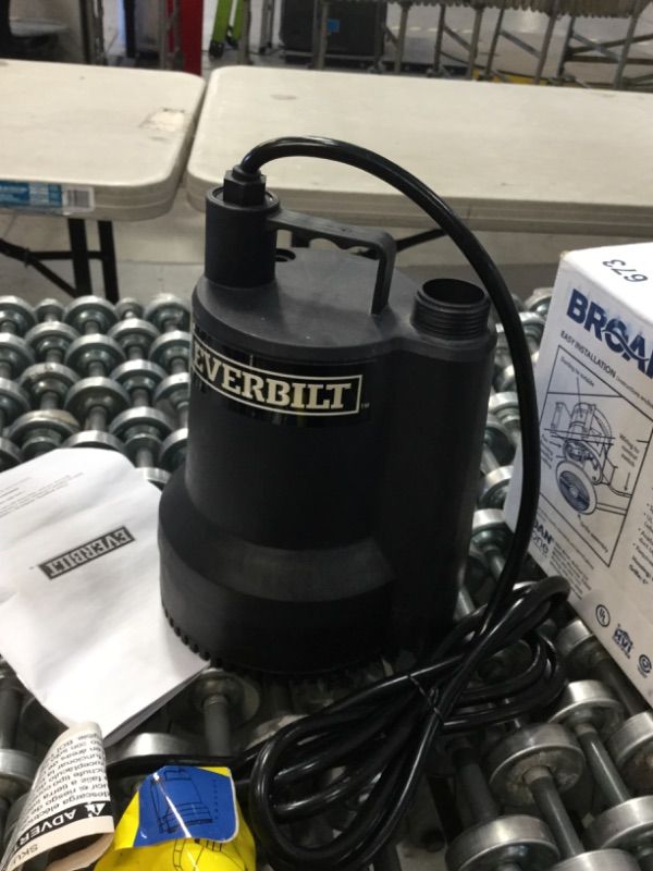 Photo 2 of Everbilt 1/6 HP Plastic Submersible Utility Pump
