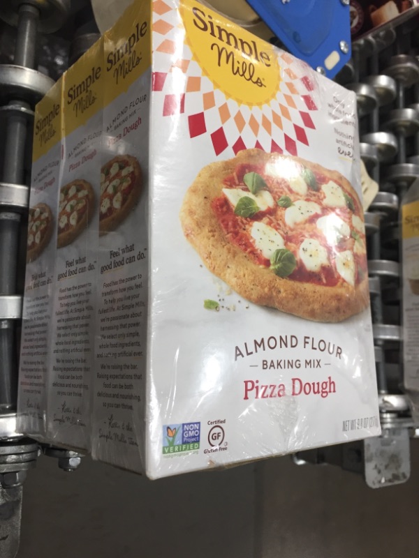 Photo 3 of **EXPIRED 12/17/2021** Simple Mills Almond Flour, Cauliflower Pizza Dough Mix, Gluten Free, Made with whole foods, 3 Count (Packaging May Vary)

