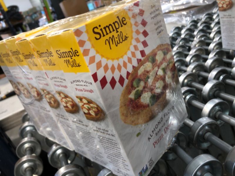 Photo 2 of **EXPIRED 12/17/2021** Simple Mills Almond Flour, Cauliflower Pizza Dough Mix, Gluten Free, Made with whole foods, 3 Count (Packaging May Vary)