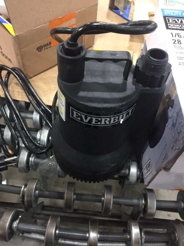 Photo 2 of 1/6 HP Plastic Submersible Utility Pump