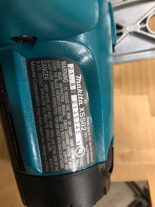 Photo 3 of Makita XSS02Z 18V LXT Lithium-Ion Cordless 6-1/2" Circular Saw, Tool Only
