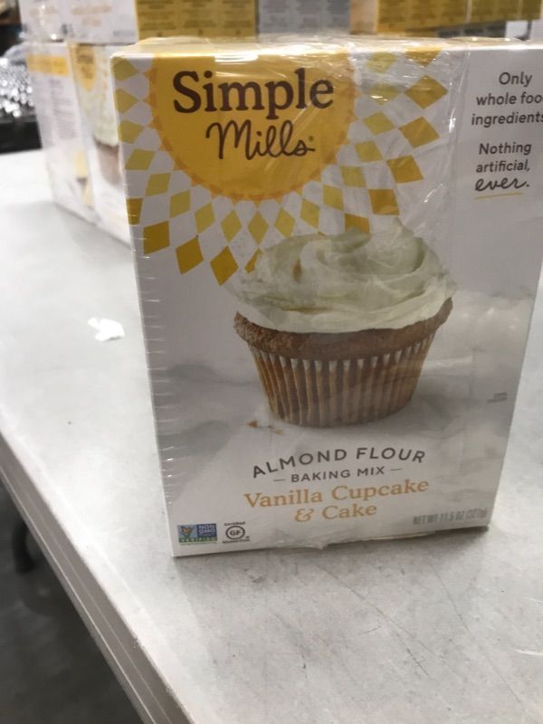 Photo 1 of EXP DATE: 01-18-2022 Simple Mills Almond Flour Baking Mix, Gluten Free Vanilla Cake Mix, Muffin pan ready, Good for Baking, Nutrient Dense, 11.5oz, 6 Count