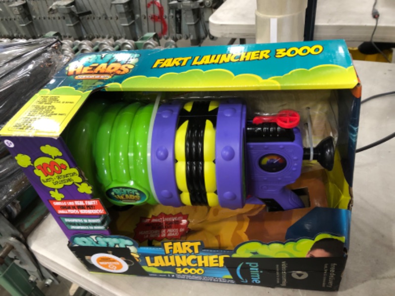 Photo 2 of Buttheads - Fart Launcher 3000 - Interactive Farting Toy - by WowWee
