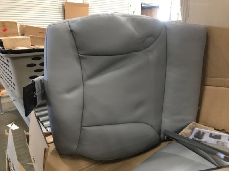 Photo 2 of Amazon Basics Modern Executive Chair, 275lb