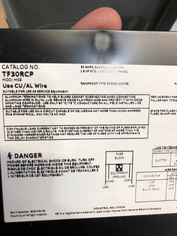 Photo 4 of 30 Amp 120/240-Volt 240-Watt Fused AC Disconnect