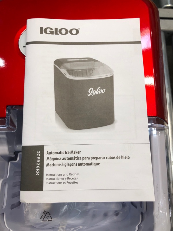 Photo 4 of Igloo 26-Pound Portable Ice Maker, Retro Red Iceb26rr