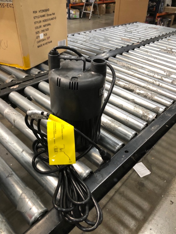 Photo 1 of Everbilt 4/10 HP 3180 GPH Waterfall Utility Pump F3
