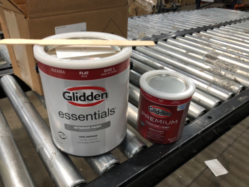 Photo 1 of 1 gal. Base 1 Flat Interior Paint
& 
Premium Interior paint latex primer 