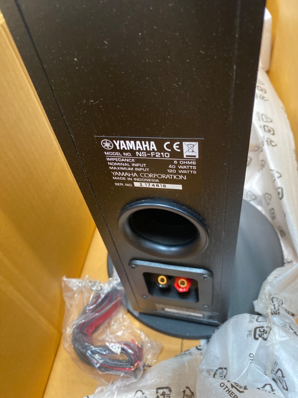 Photo 3 of Yamaha Ns-f210 2-way Bass-reflex Passive Floorstanding Home Speaker - Black