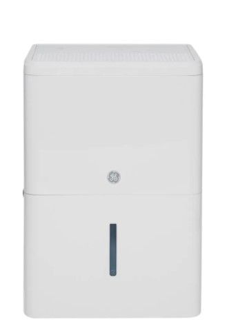 Photo 1 of GE
35 pt. Dehumidifier for Very Damp Rooms up to 1000 sq. ft. in White, ENERGY STAR
//POWERS ON!
