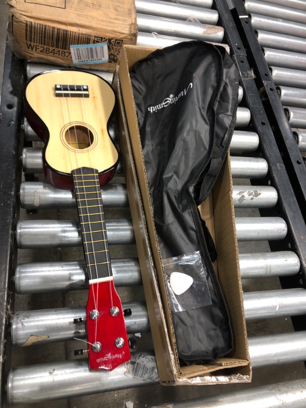 Photo 2 of Martin Smith UK-222-A Soprano Ukulele, Natural

*MISSING ONE STRING*