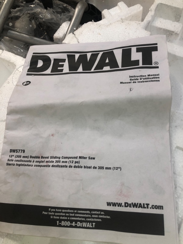 Photo 5 of DEWALT Sliding Compound Miter Saw, 12-Inch (DWS779)
