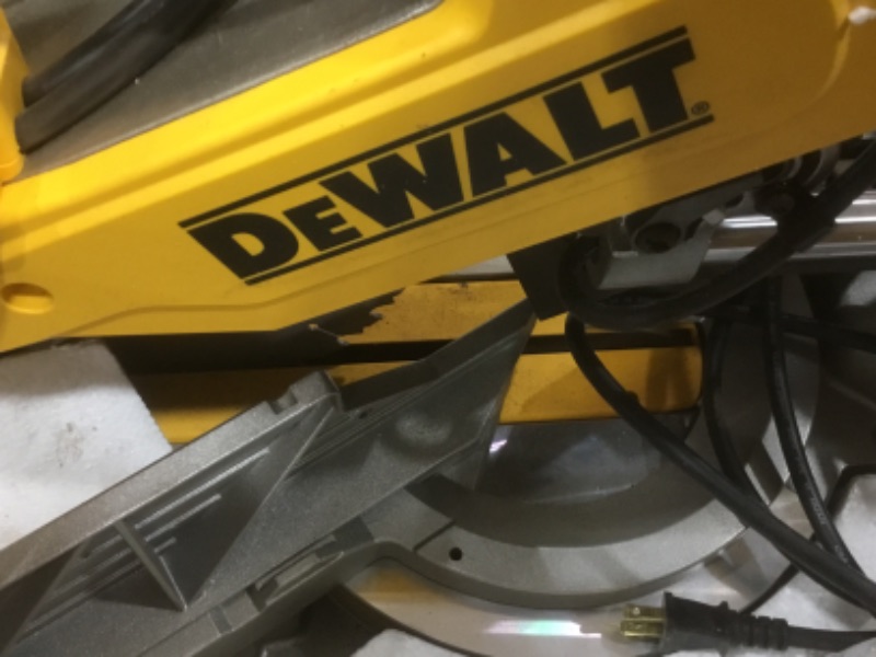 Photo 7 of DEWALT Sliding Compound Miter Saw, 12-Inch (DWS779)
