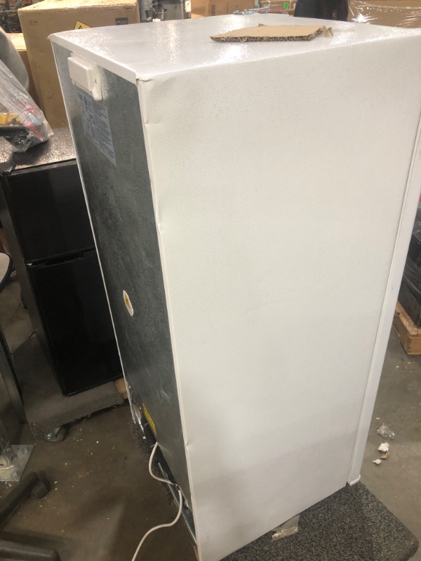 Photo 3 of (PARTS ONLY) Commercial Cool Upright Freezer, Stand Up Freezer 5 Cu Ft with Reversible Door, White
