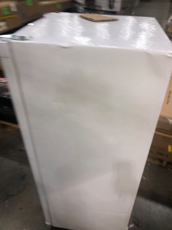 Photo 5 of (PARTS ONLY) Commercial Cool Upright Freezer, Stand Up Freezer 5 Cu Ft with Reversible Door, White
