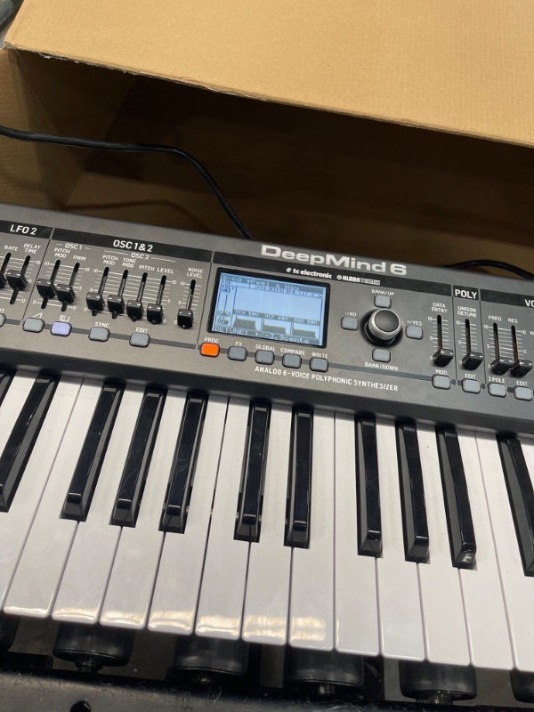 Photo 3 of Behringer DeepMind 6 37-Key 6-Voice Analog Polyphonic Synthesizer
