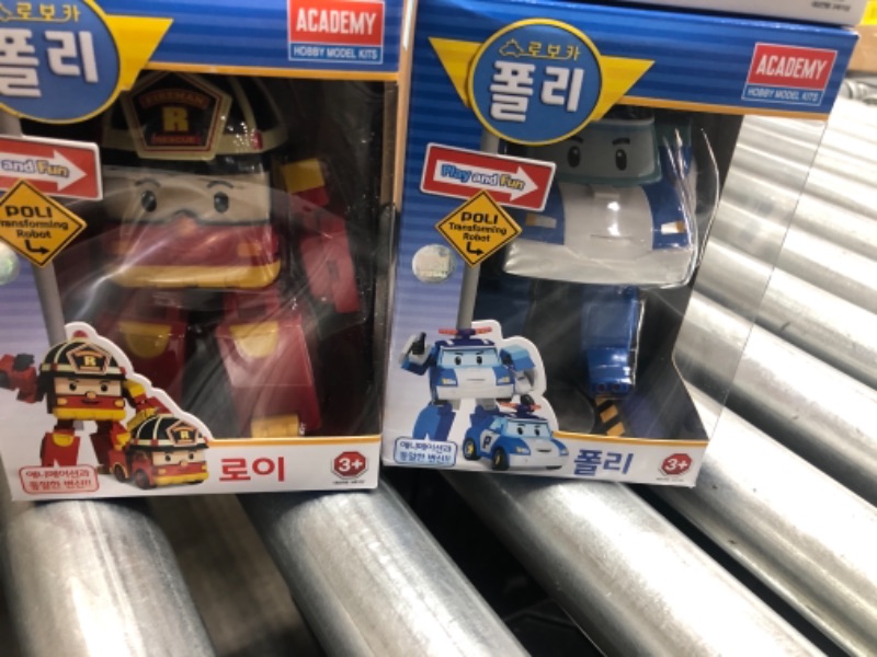 Photo 3 of [4 Pack] Robocar Poli Poli + Amber + Roy + Helly Transforming Robot, 4" Transformable Action Toy Figure Exclusive Bundle Pack Gift
