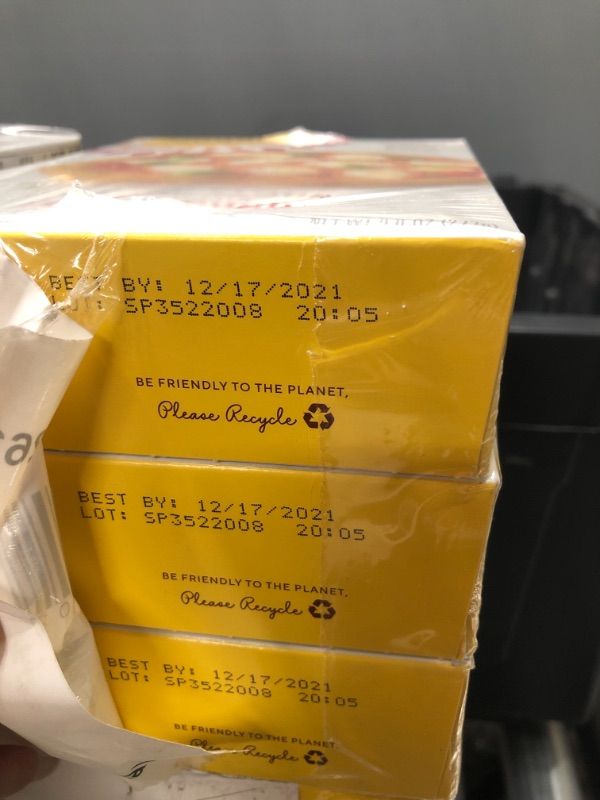 Photo 2 of **expire 12/17/2021** Simple Mills Almond Flour, Cauliflower Pizza Dough Mix, Gluten Free, Made with whole foods, 3 Count (Packaging May Vary)
